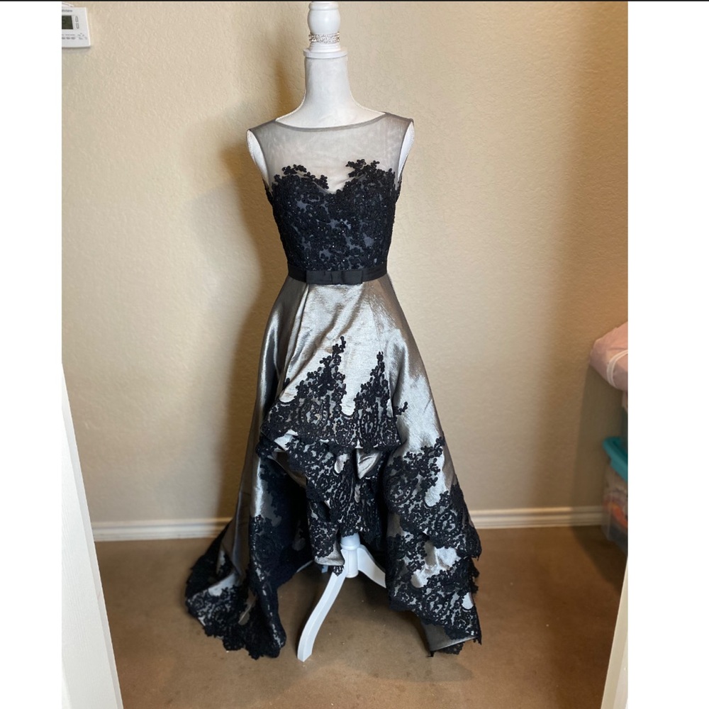 MAC DUGGAL - Pageant, prom, homecoming dress